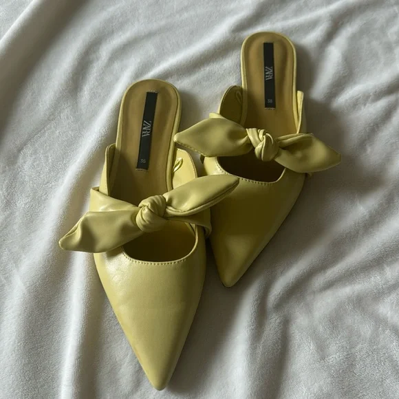 ZARA yellow flats - Picture 1 of 5